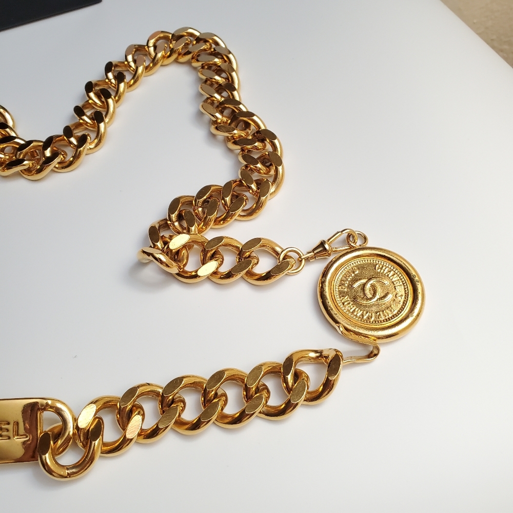 AUTH CHANEL VINTAGE CC MEDALLION CHAIN BELT - Picture 12 of 14